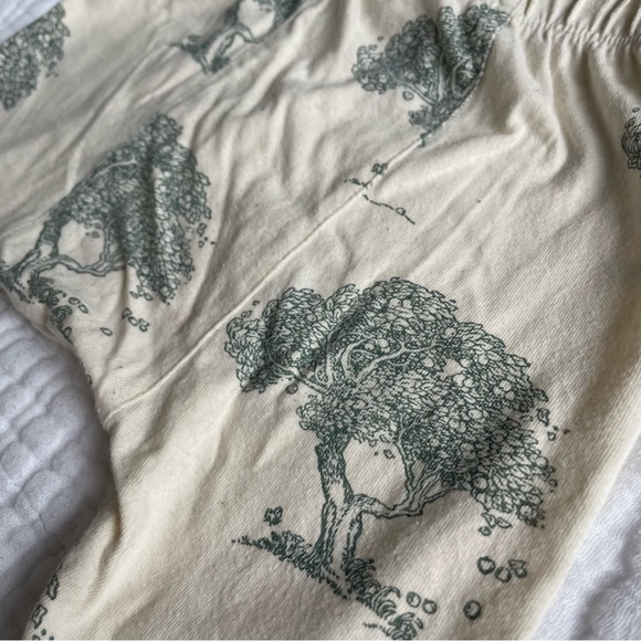 Kate Quinn tree pants - Picture 4 of 5